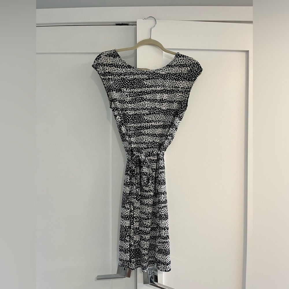 Banana republic women’s knee length dress size XS